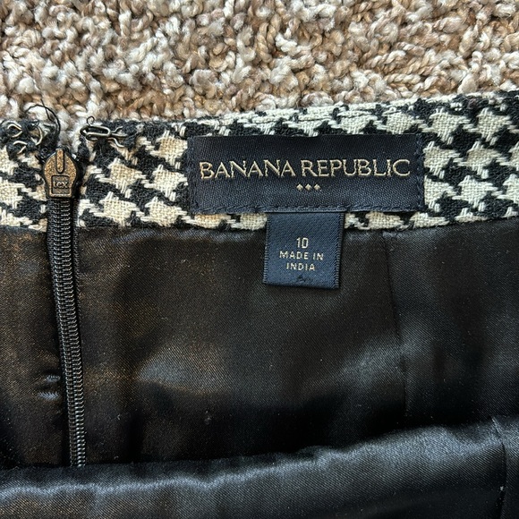 Banana Republic Skirt - Picture 3 of 3